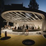 Un anfiteatro de hormigón para la ciudad del futuro