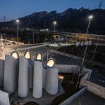 “Sky Light”: Un particular baño público para un concurrido parque en las afueras de Pekín