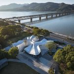 Museo del Artesano 926: Un espacio abierto de hormigón y aluminio en el corazón de China