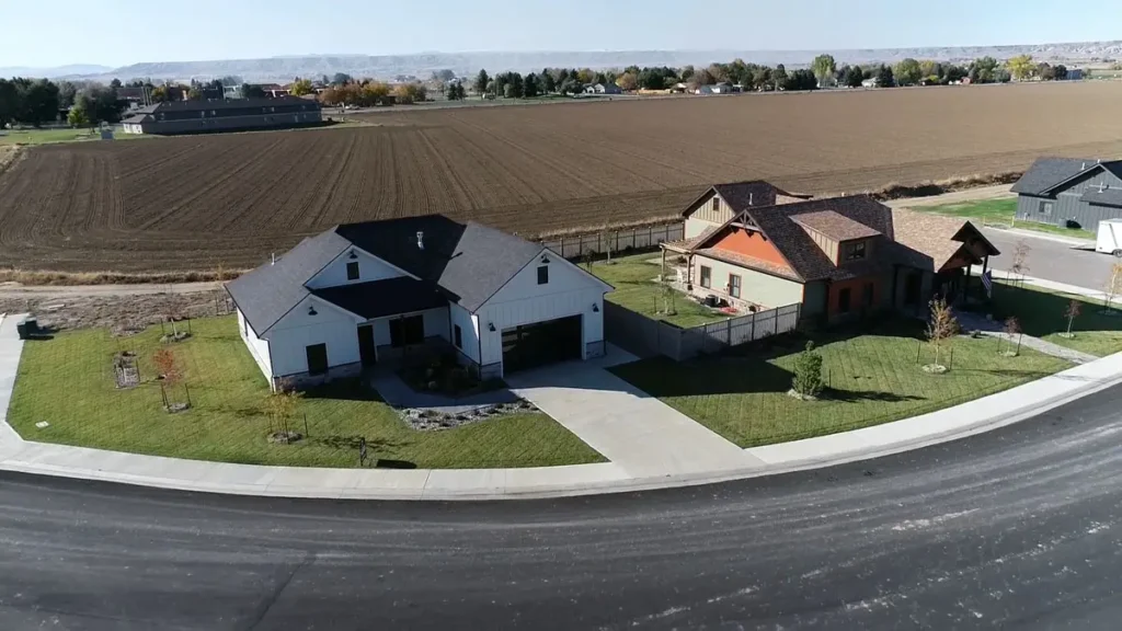 Cottonwood Village
